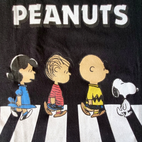 Peanuts Boxy Crop Top Beatles Abbey Road Snoopy Tee, L - Picture 5 of 5